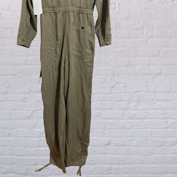 NWT Athleta Green Olive Jumpsuit with Zipper Front - Picture 4 of 6